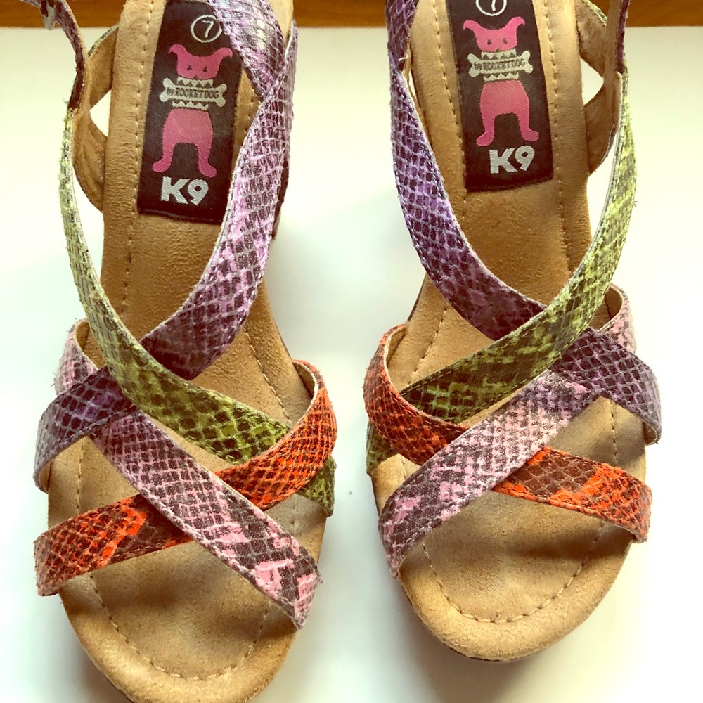 Platform sandals